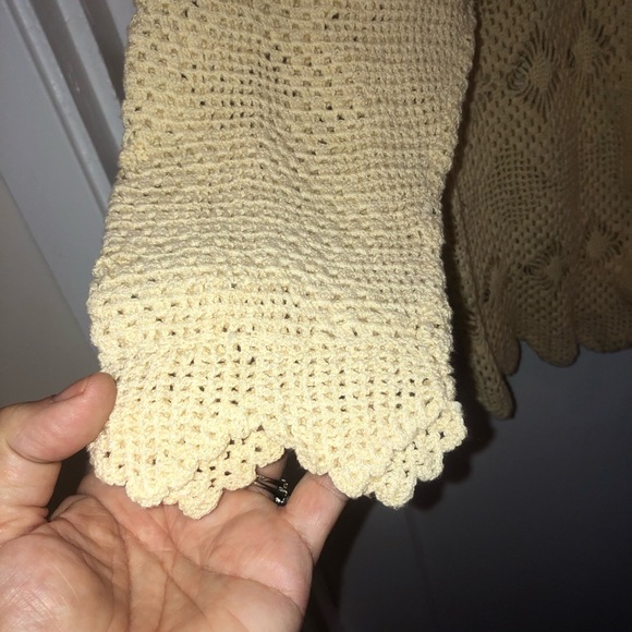 Women's hand crocheted  by me. Cream coloured Lacey sweater. Brand new shape - Picture 2 of 7
